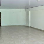 Local, apartamento en arriendo